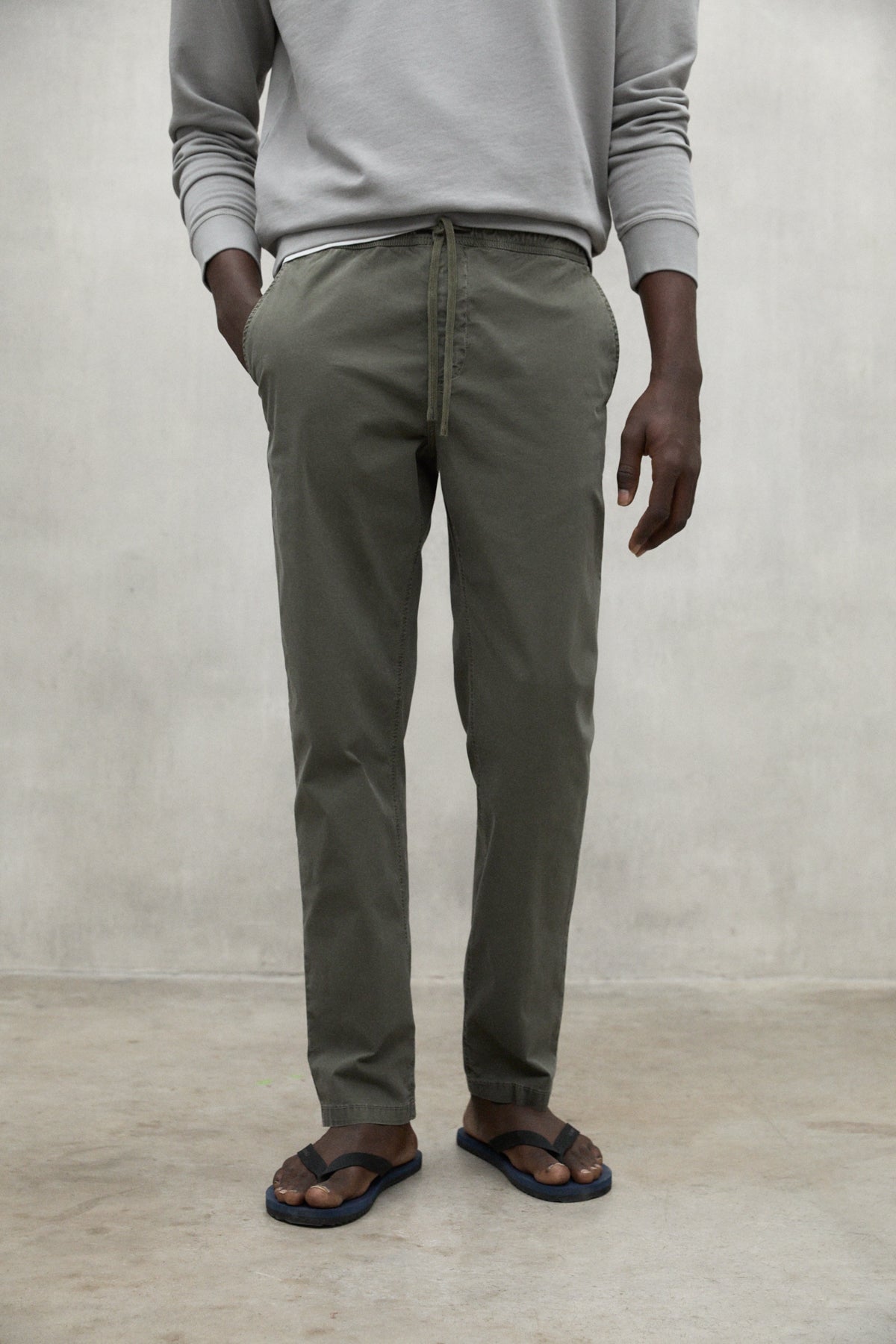 KHAKI ETHIC TROUSERS